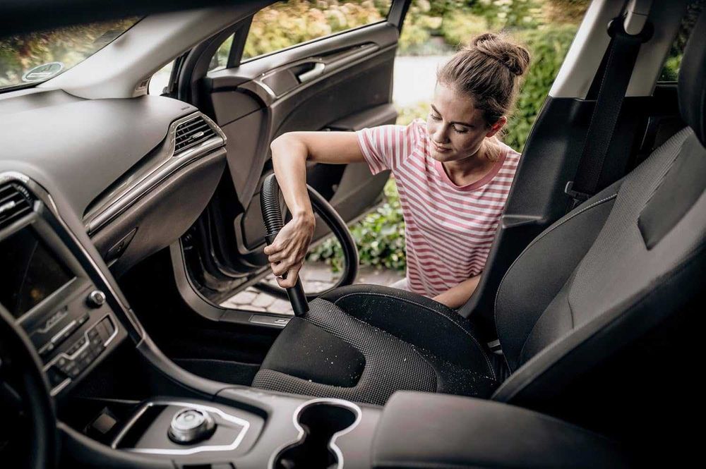 Прахосмукачка Сухо и Мокро Karcher WD 2 Plus V-12/4/18 C 1.628-009.0