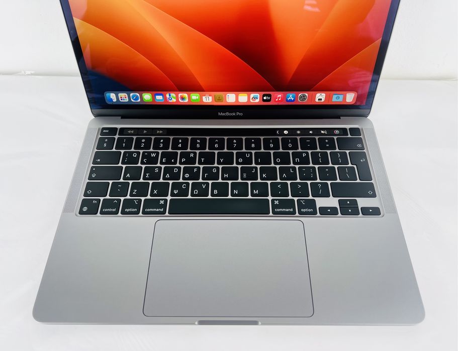 Apple MacBook Pro 13" M1 16RAM 256GB Touch Bar Перфектен! Гаранция!