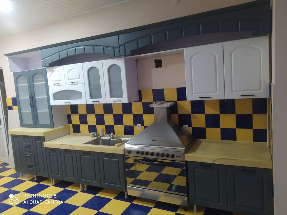 Срочна Уй сотилади ёки богча учун арендага берилад . Хувайдо махалла.