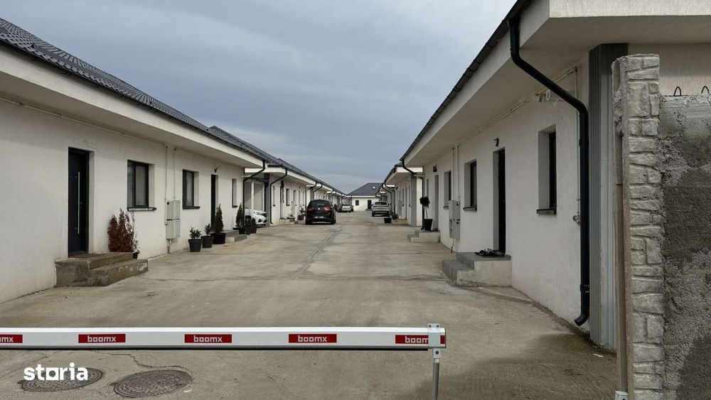 Casă cu pod, curte și panouri fotovoltaice–doar 3 unități disponibile!