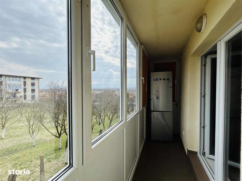 Apartament 2 camere, balcon, boxă, parcare | Zona Gușterița