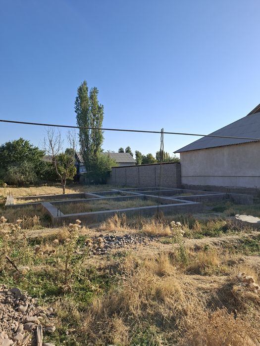 Участка сотилади 6 сотих