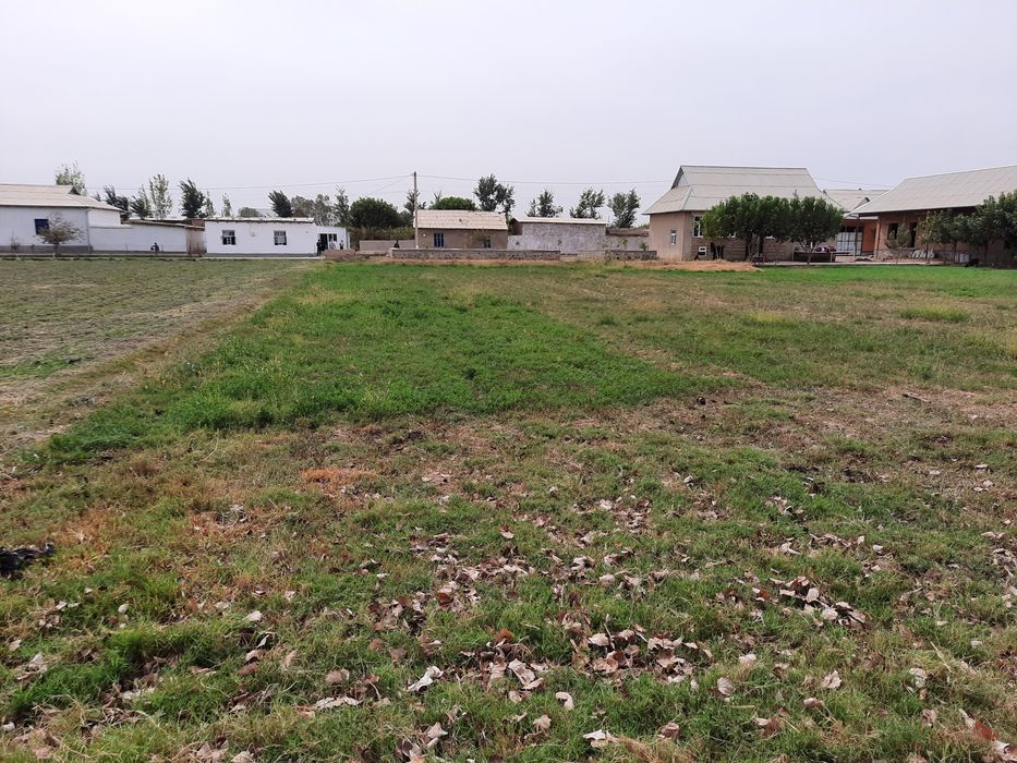 18 сотих ер участка сотилади