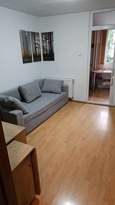 Garsoniera de inchiriat zona Tractorul