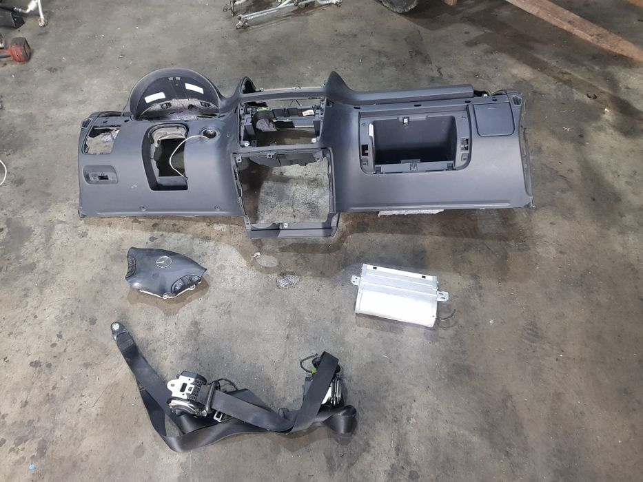 Plansa bord kit complet airbag mercedes viano w639 facelift Francesti