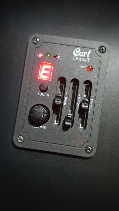 ГИТАРА CORT сотилади