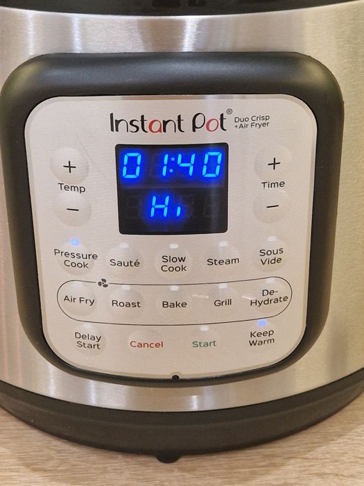 Мултикукър и Еър Фрайър Instant Pot Duo Crisp + Air Fryer, 8L (В гаранция до 20.11.2028)