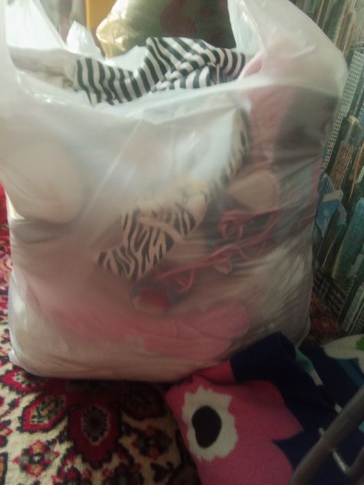 Отдам вещи на девочку