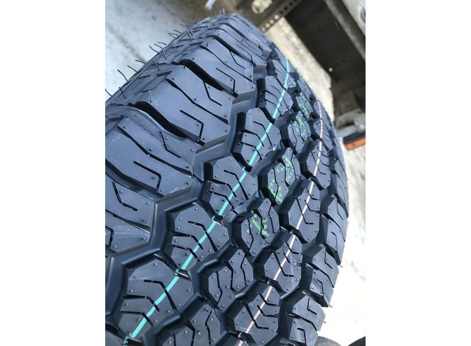 Нови джипови гуми TRACMAX AT01 195/80/15 100T XL  ALL-TERRAIN M+S