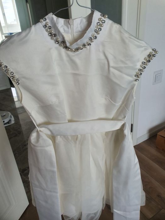 Продам платье для девочки