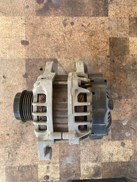 Генератор / Алтернатор за хюндай и20 1.2 бензин