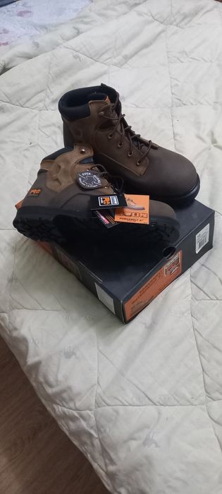 Новая и б/у обувь,спецодежда  р 43/44