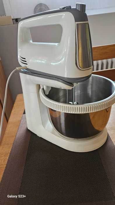 Mixer cu bol Myria