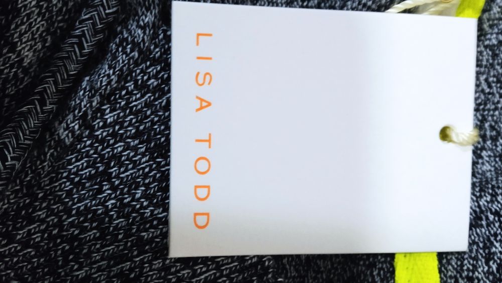 Свитер женский  Lisa Tood