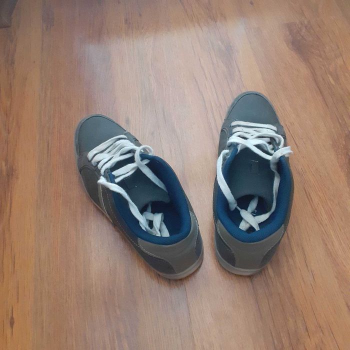 Оригинани кецове Вега