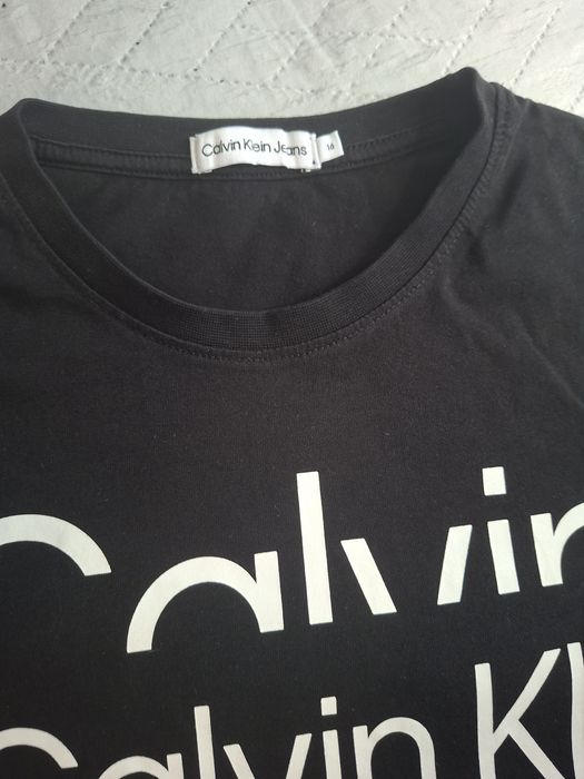 Артикули Calvin Klein
