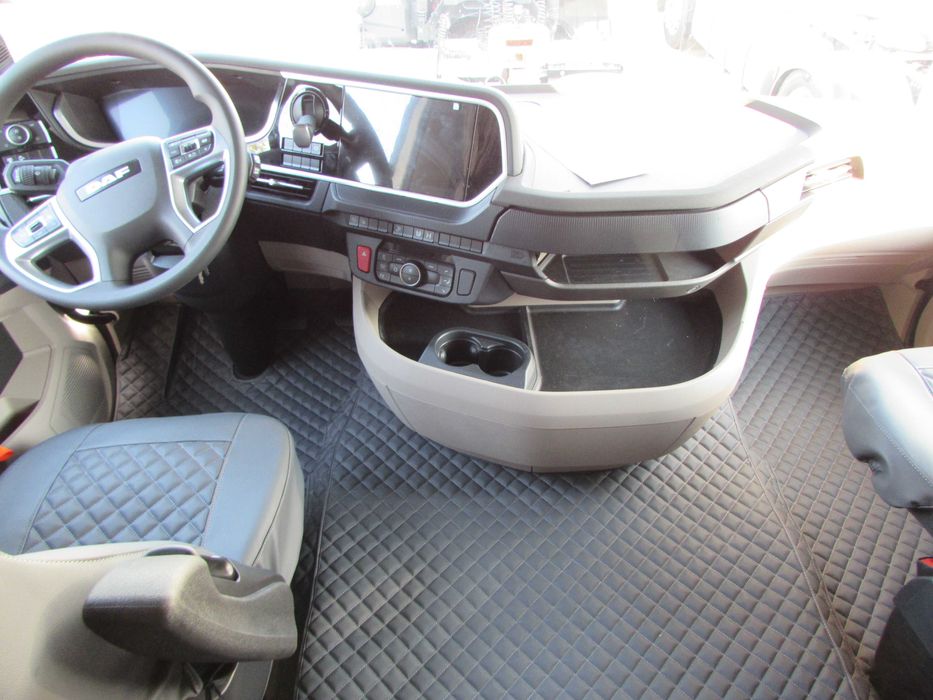 Стелки за камион Даф DAF XF 106 2021+ EURO 7 под 2 нива Еко кожа