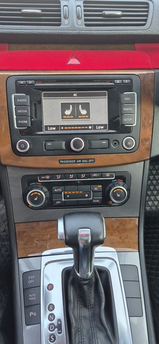 Volkswagen Passat B6 2010 DSG Trapa Navi Xenon Dynaudio
