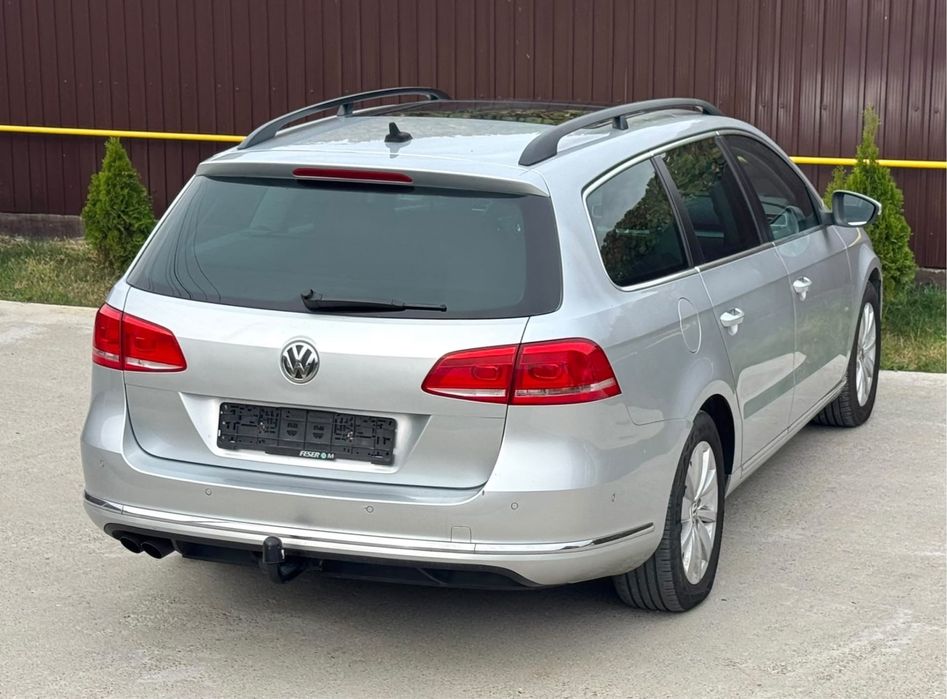 Volkswagen Passat B7 2.0 TDI Navy Panoramic Recent adus