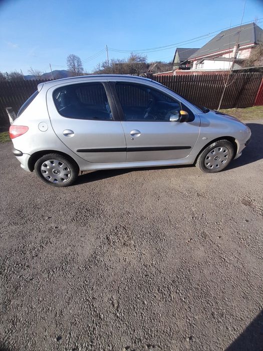 Vând Peugeot 206