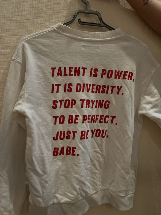 футболки, кофта, майка и платье