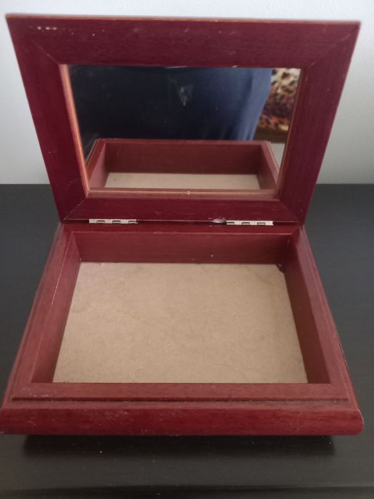 Продаётся шкатулка