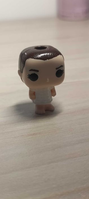 Kinder Joy Stranger Things фигурка