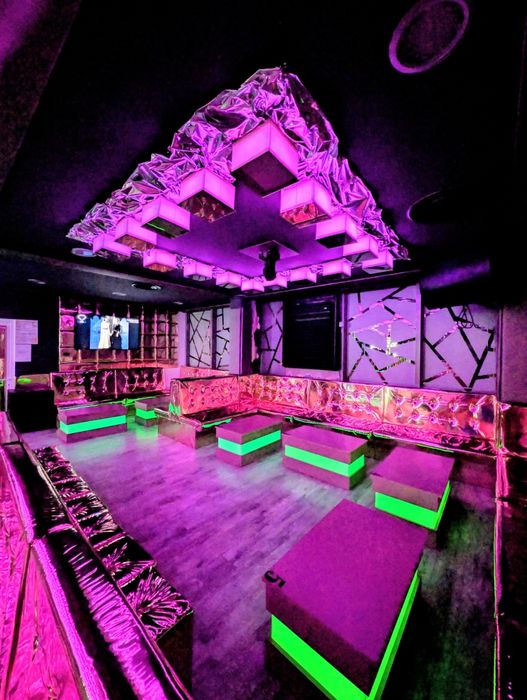 BridgeLounge se închiriază pentru Evenimente Private