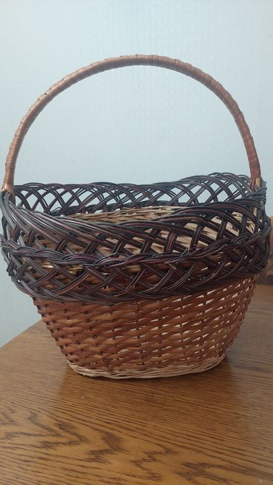 Корзина плетеная
