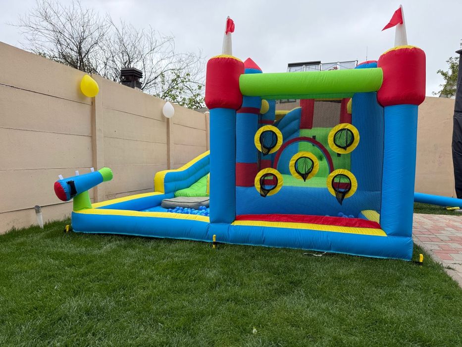 Tobogan castel gonflabil