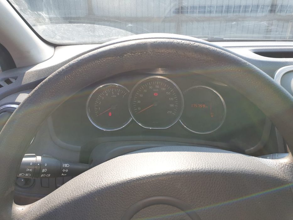 Piese Dezmembrari Logan 2017 capota usa geam aripa