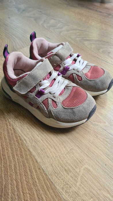 Обувки Zara и Next