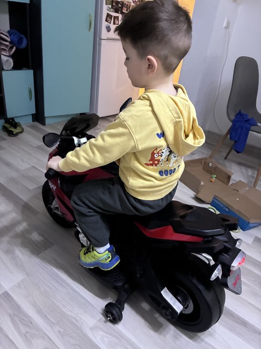 Motocicleta electrica rastar, bmw