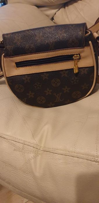 Нова дамска чанта