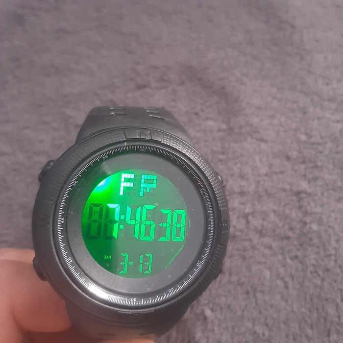 Мъжки спортен часовник лот електронен, воден