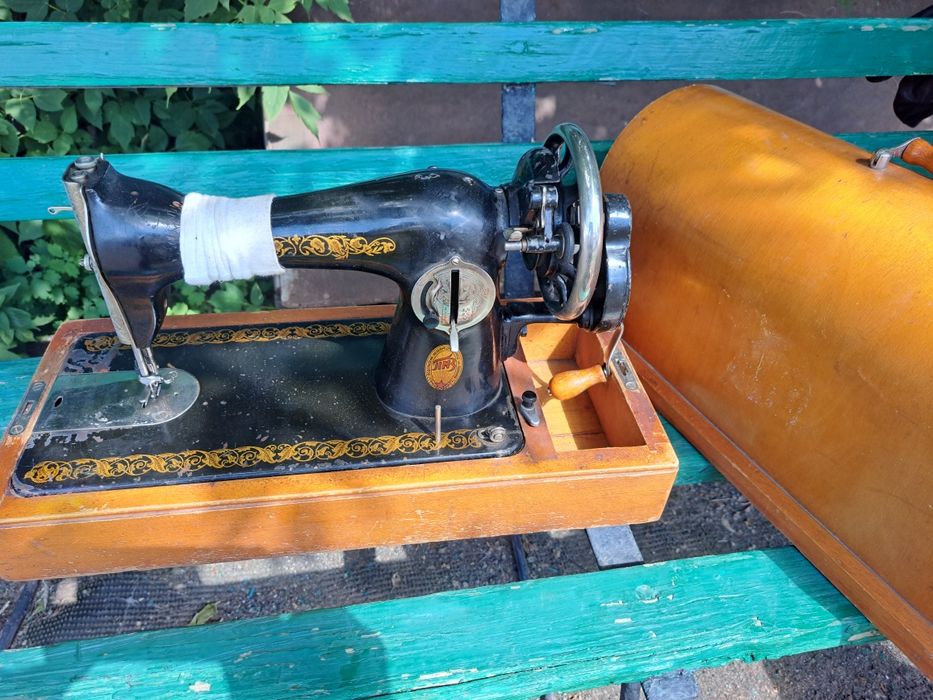 Швейная машинка ПМЗ