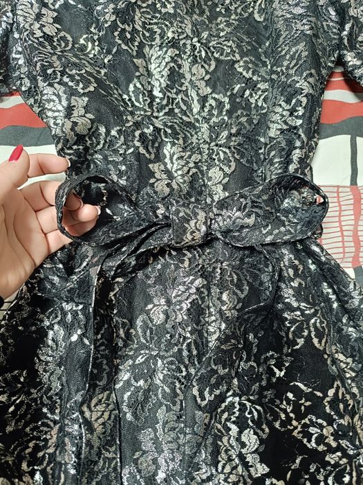 Продавам дамска рокля