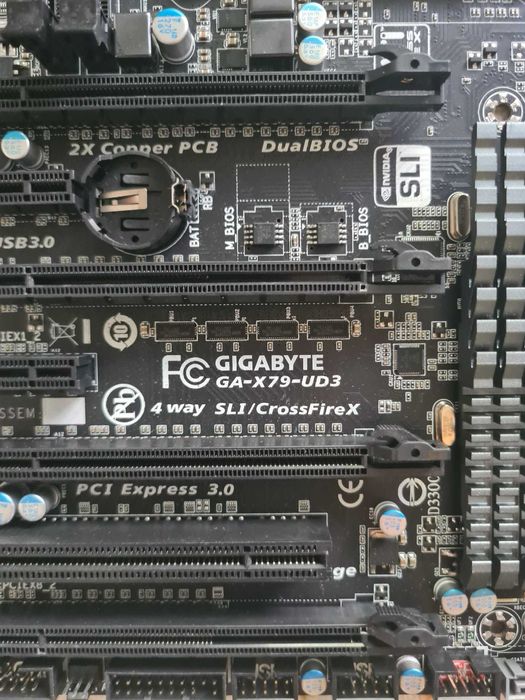 Kit Gigabyte X79 UD3 + i7 3820 socket LGA 2011