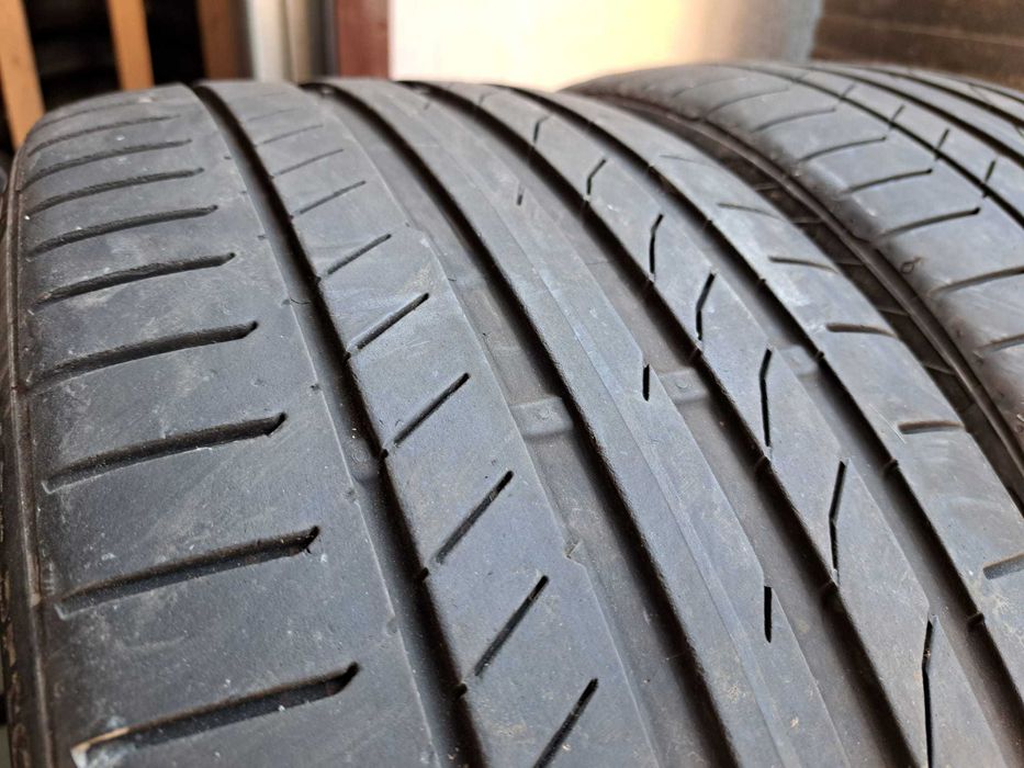 * Set anvelope 285/30 R21 cu 245/35 R21 Continental