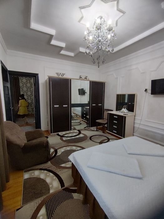 Энг арзон Хотел, оилавий меҳмон уйи. Яккасарой. 100000