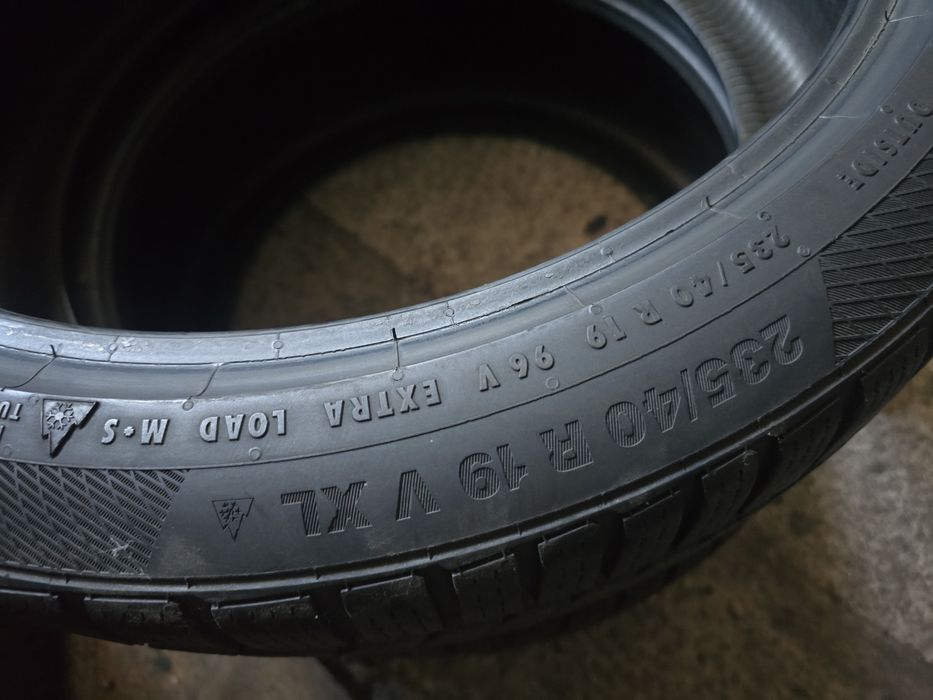 Continental 235/40 R19 96V MS iarnă