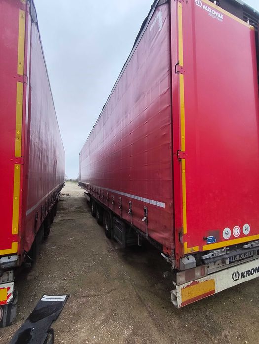 Semiremorca prelata Krone Mega Liner
