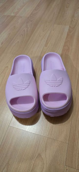 Adidas 38-дамски чехли