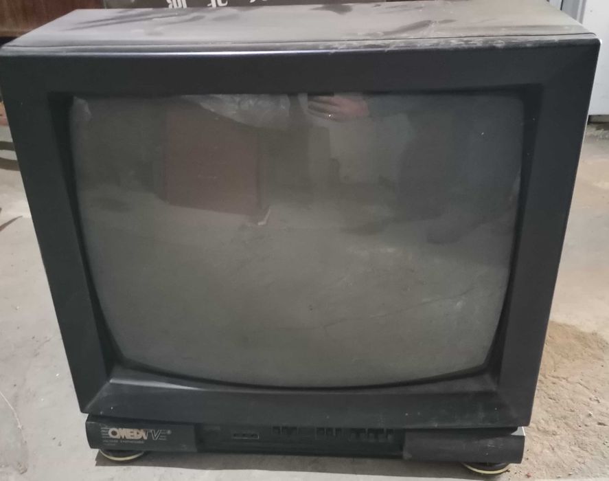 Продам телевизор