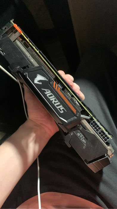 Видеокарта 1080TI Aorus