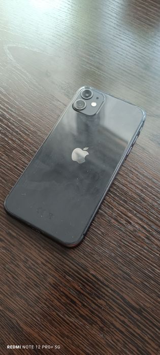 Продаю IPhone 11