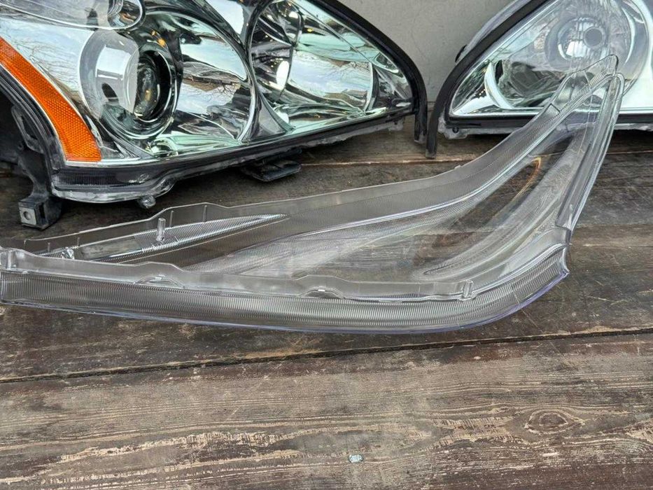 Стекла фар RX300