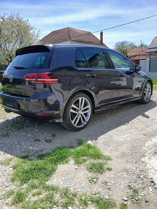 Vănd vw  golf  7 R line  1.4 benzina