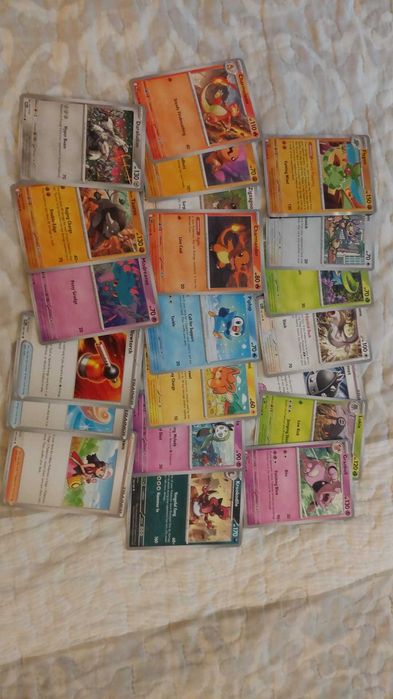 Lot 200+ Carti POKEMON in engleza (pret negociabil)