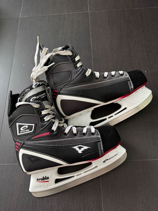 Хокейни кънки за лед - 39 номер